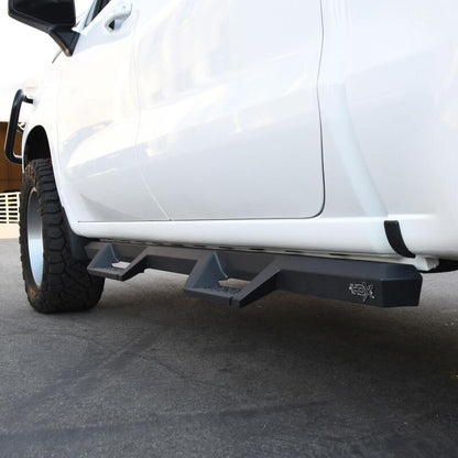 Westin HDX Drop Nerf Step Bars 56-14135 Photo - Mounted