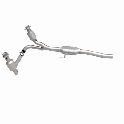 MagnaFlow Dodge Durango California Grade CARB Compliant Direct-Fit Catalytic Converter 458043 360 Degree Image Set