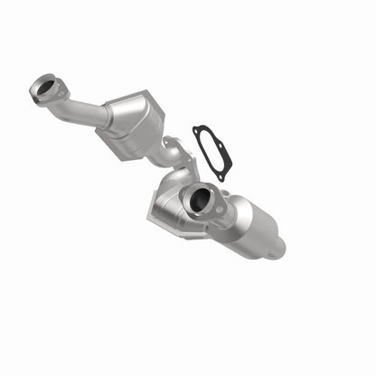 MagnaFlow HM Grade Federal / EPA Compliant Direct-Fit Catalytic Converter 93168 360 Degree Image Set