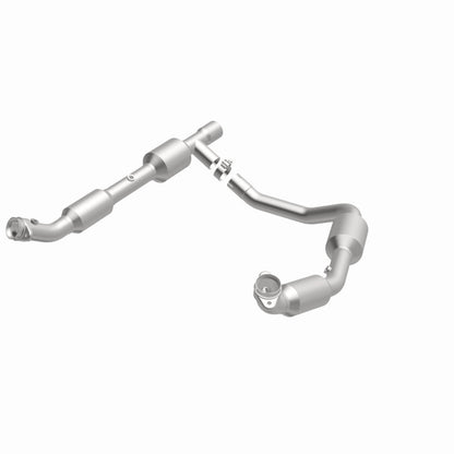 MagnaFlow Ford California Grade CARB Compliant Direct-Fit Catalytic Converter 5481439 360 Degree Image Set