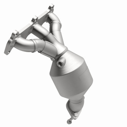 MagnaFlow Hyundai Santa Fe HM Grade Federal / EPA Compliant Manifold Catalytic Converter 50695 360 Degree Image Set