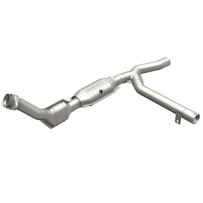 MagnaFlow Ford HM Grade Federal / EPA Compliant Direct-Fit Catalytic Converter 93153 Photo - Primary