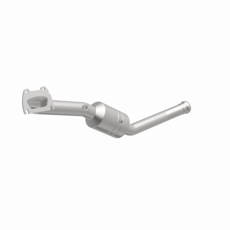 MagnaFlow OEM Grade Federal / EPA Compliant Direct-Fit Catalytic Converter 49737 360 Degree Image Set
