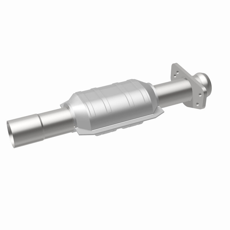 MagnaFlow Standard Grade Federal / EPA Compliant Direct-Fit Catalytic Converter 93485 360 Degree Image Set