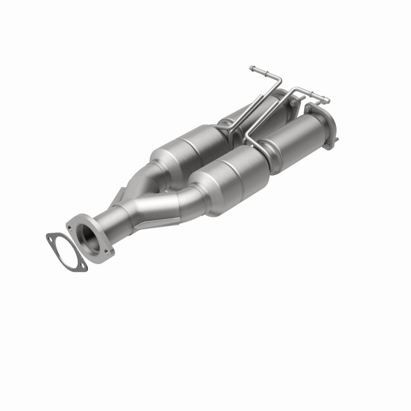 MagnaFlow Volvo XC90 OEM Grade Federal / EPA Compliant Direct-Fit Catalytic Converter 51850 360 Degree Image Set