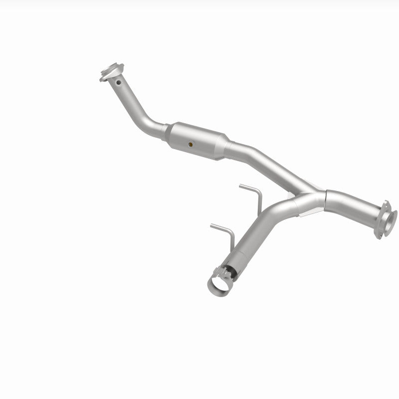 Magnaflow 05-06 Ford Expedition 5.4L Direct Fit Converter 4651411 4651411 360 Degree Image Set