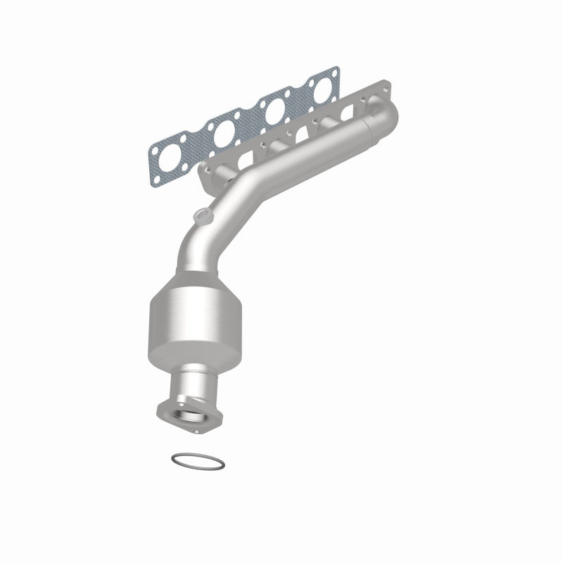 MagnaFlow Infiniti OEM Grade Federal / EPA Compliant Manifold Catalytic Converter 52425 360 Degree Image Set