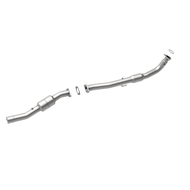 MagnaFlow Chevrolet Silverado 2500 HD OEM Grade Federal / EPA Compliant Direct-Fit Catalytic Converter 51949 360 Degree Image Set