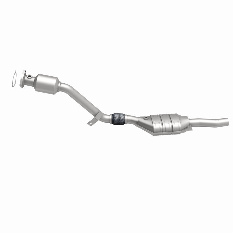 MagnaFlow OEM Grade Federal / EPA Compliant Direct-Fit Catalytic Converter 51589 360 Degree Image Set