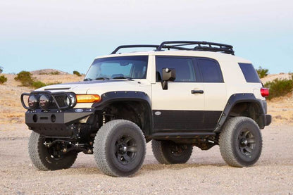 Fabtech 6? Performance System w/ Front irt Logic 2.5 Coilovers & Rear Dirt K7025DL Photo - lifestyle view