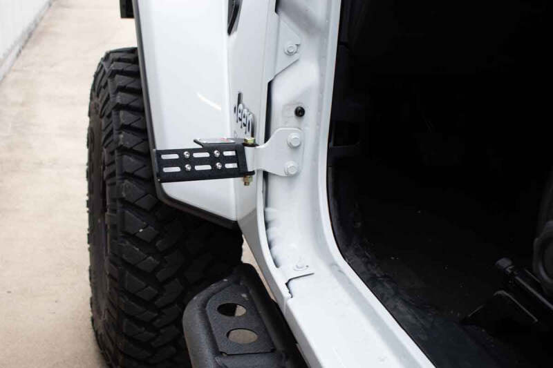 Fishbone Offroad 2007+ Jeep Wrangler/Gladiator Steel - Black Foot Peg Set FB21268 FB21268 Photo - lifestyle view