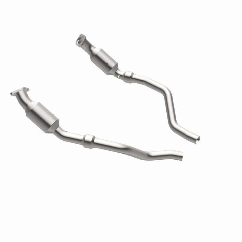 MagnaFlow Standard Grade Federal / EPA Compliant Direct-Fit Catalytic Converter 16421 360 Degree Image Set
