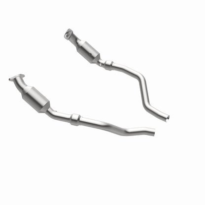 MagnaFlow Standard Grade Federal / EPA Compliant Direct-Fit Catalytic Converter 16421 360 Degree Image Set