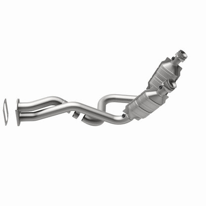 MagnaFlow Ford OEM Grade Federal / EPA Compliant Direct-Fit Catalytic Converter 49911 360 Degree Image Set