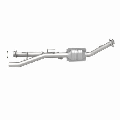 MagnaFlow OEM Grade Federal / EPA Compliant Direct-Fit Catalytic Converter 51953 360 Degree Image Set