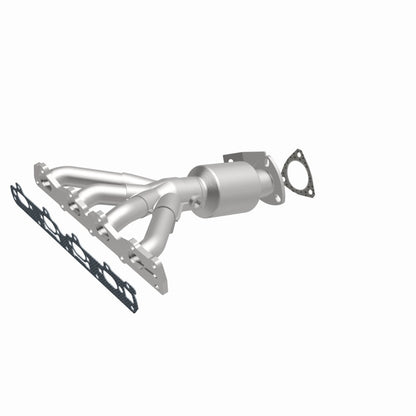 MagnaFlow HM Grade Federal / EPA Compliant Manifold Catalytic Converter 50304 360 Degree Image Set
