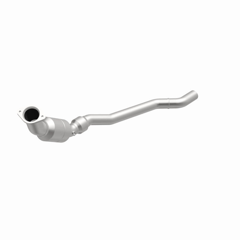 MagnaFlow OEM Grade Federal / EPA Compliant Direct-Fit Catalytic Converter 51585 360 Degree Image Set