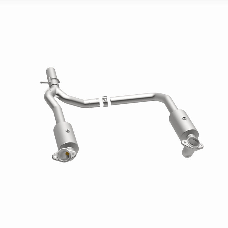 Magnaflow 09-13 Ford E-350 Super Duty V10 6.8 OEM Underbody Direct Fit Catalytic Converter 21-599 21-599 360 Degree Image Set