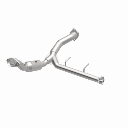 Magnaflow 15-17 Ford F-150 3.5L Direct Fit Converter 5551469 5551469 360 Degree Image Set