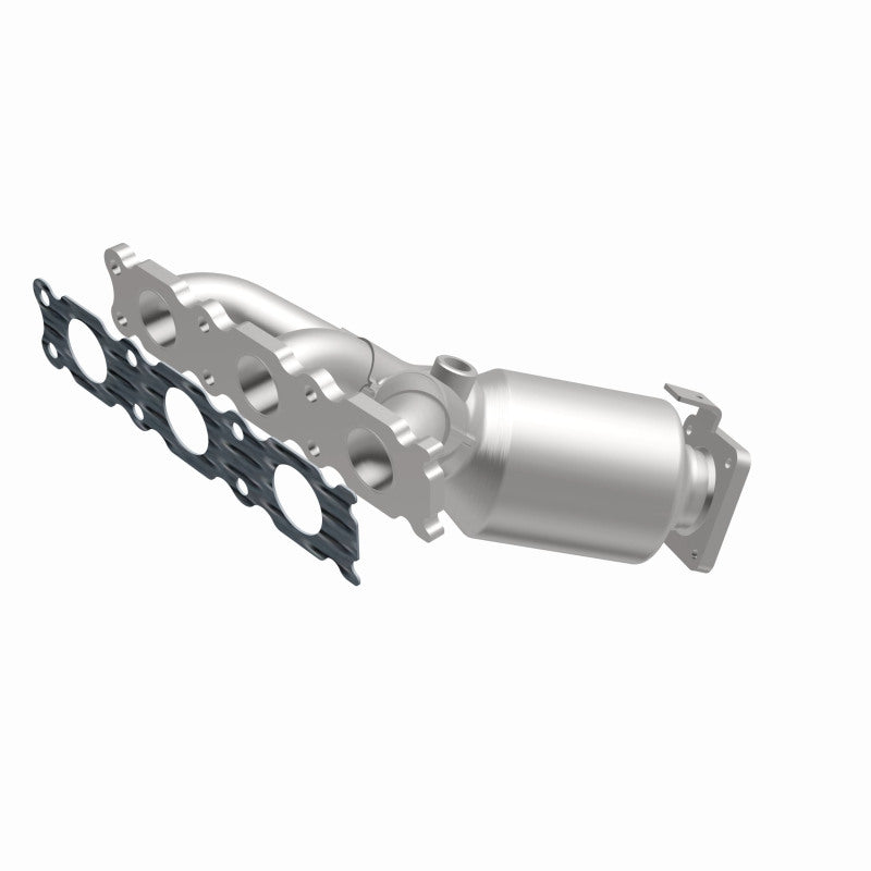 MagnaFlow Volvo XC90 OEM Grade Federal / EPA Compliant Manifold Catalytic Converter 52131 360 Degree Image Set