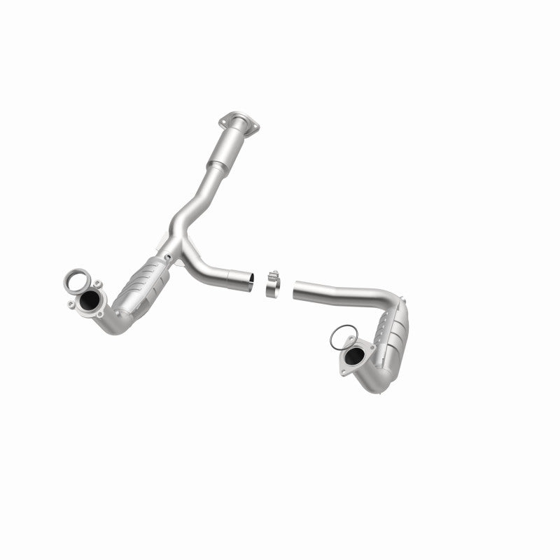MagnaFlow OEM Grade Federal / EPA Compliant Direct-Fit Catalytic Converter 49886 360 Degree Image Set