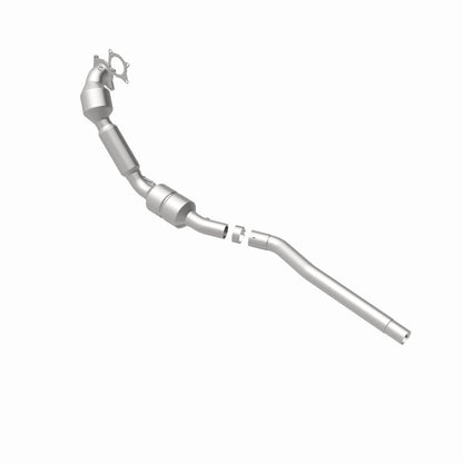 MagnaFlow OEM Grade Federal / EPA Compliant Direct-Fit Catalytic Converter 52408 360 Degree Image Set