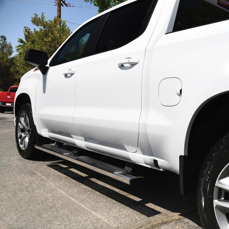 Westin R5 Nerf Step Bars 28-51270 Photo - Mounted