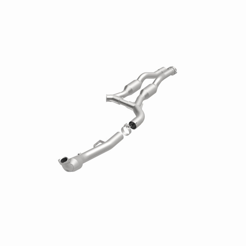 MagnaFlow Mercedes-Benz HM Grade Federal / EPA Compliant Direct-Fit Catalytic Converter 24334 360 Degree Image Set
