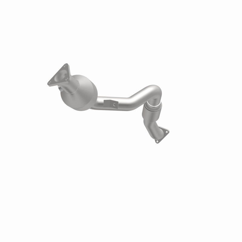 MagnaFlow OEM Grade Federal / EPA Compliant Direct-Fit Catalytic Converter 52586 360 Degree Image Set