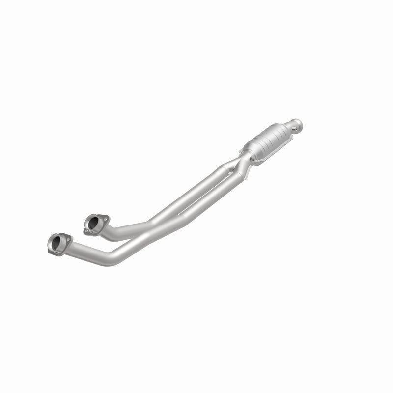 MagnaFlow Volvo HM Grade Federal / EPA Compliant Direct-Fit Catalytic Converter 23954 360 Degree Image Set