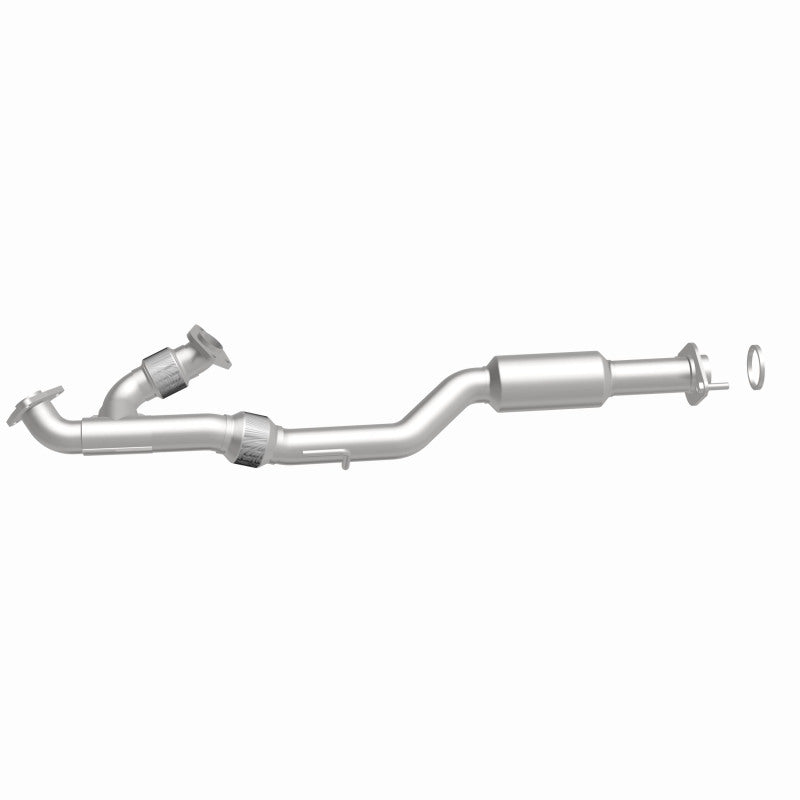 MagnaFlow OEM Grade Federal / EPA Compliant Direct-Fit Catalytic Converter 52699 360 Degree Image Set
