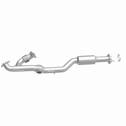 MagnaFlow OEM Grade Federal / EPA Compliant Direct-Fit Catalytic Converter 52699 360 Degree Image Set