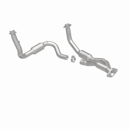 MagnaFlow Jeep Grand Cherokee OEM Grade Federal / EPA Compliant Direct-Fit Catalytic Converter 49686 360 Degree Image Set