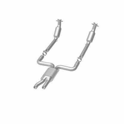 MagnaFlow California Grade CARB Compliant Direct-Fit Catalytic Converter 4561082 360 Degree Image Set