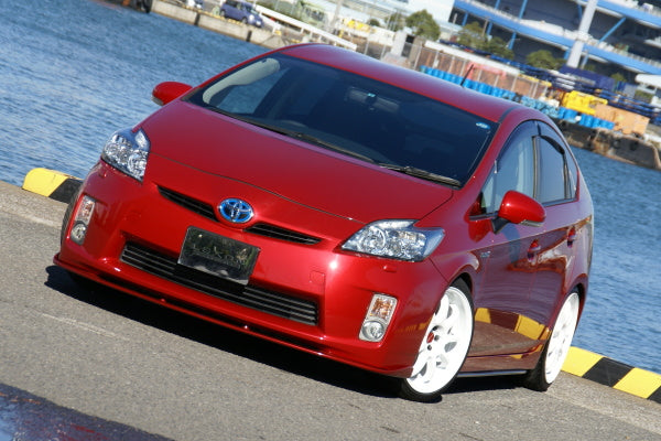 Lexon Front Lip Spoiler (FRP) - Toyota Prius (2010-2011)