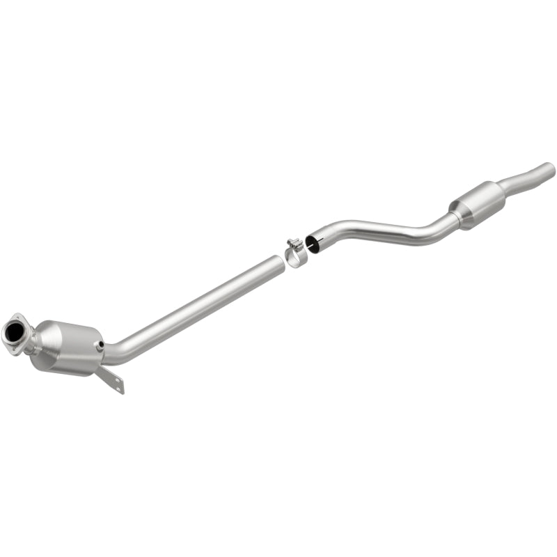 MagnaFlow Mercedes-Benz OEM Grade Federal / EPA Compliant Direct-Fit Catalytic Converter 21-448 Photo - Primary