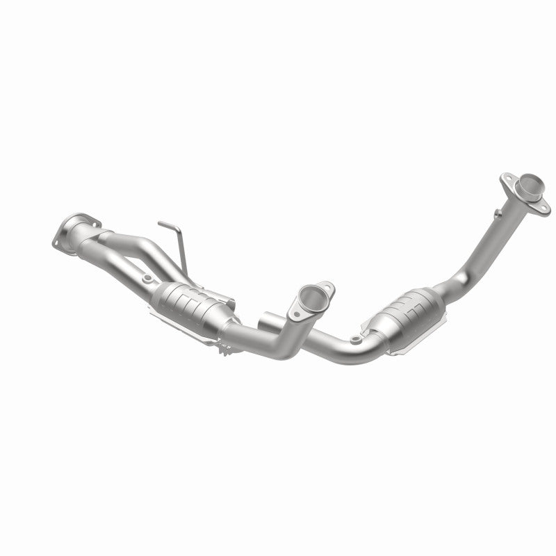 MagnaFlow Jeep OEM Grade Federal / EPA Compliant Direct-Fit Catalytic Converter 49444 360 Degree Image Set