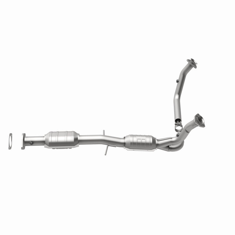 MagnaFlow Chevrolet S10 HM Grade Federal / EPA Compliant Direct-Fit Catalytic Converter 24767 360 Degree Image Set