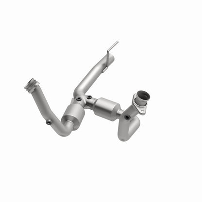 MagnaFlow Jeep Grand Cherokee OEM Grade Federal / EPA Compliant Direct-Fit Catalytic Converter 49494 360 Degree Image Set