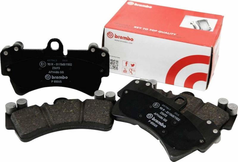 Brembo OE Brembo 99-04 Ford Mustang Front Premium NAO Ceramic OE Equivalent Pad P24082N