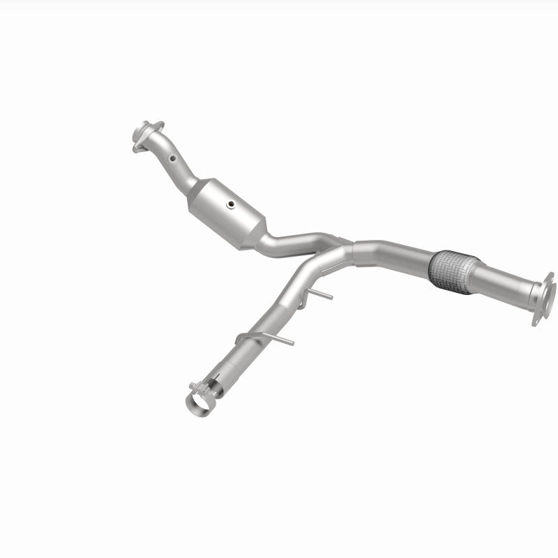 Magnaflow 18-21 Ford Expedition Right Underbody 3.5L Direct Fit Catalytic Converter 280219 280219 360 Degree Image Set
