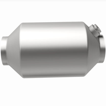Magnaflow 2.25in. 1/O2 CC Spun OEM Universal Converter 51045 51045 360 Degree Image Set
