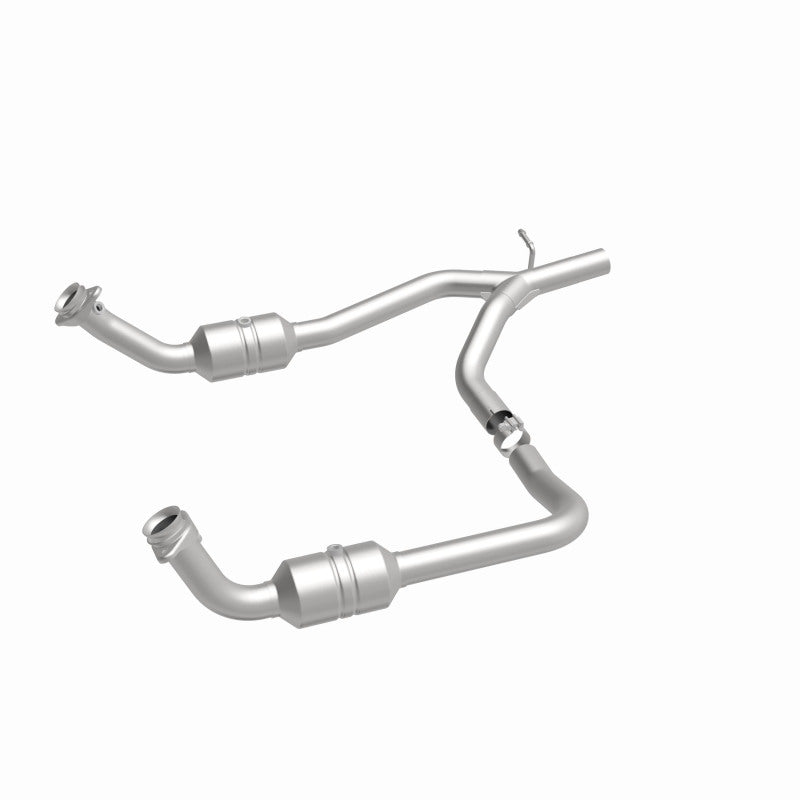 MagnaFlow Ford OEM Grade Federal / EPA Compliant Direct-Fit Catalytic Converter 52153 360 Degree Image Set