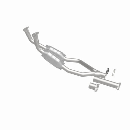 MagnaFlow Land Rover Range Rover Standard Grade Federal / EPA Compliant Direct-Fit Catalytic Converter 23821 360 Degree Image Set