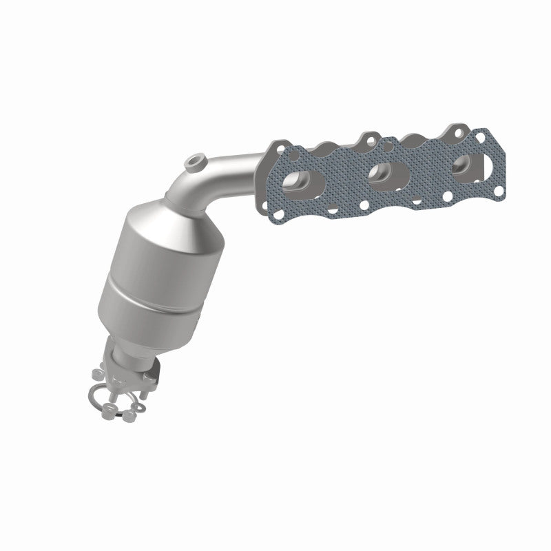 MagnaFlow Suzuki OEM Grade Federal / EPA Compliant Manifold Catalytic Converter 51254 360 Degree Image Set