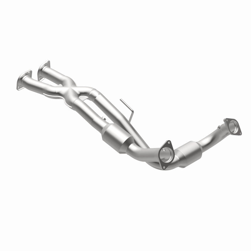 MagnaFlow Jeep Grand Cherokee OEM Grade Federal / EPA Compliant Direct-Fit Catalytic Converter 49046 360 Degree Image Set