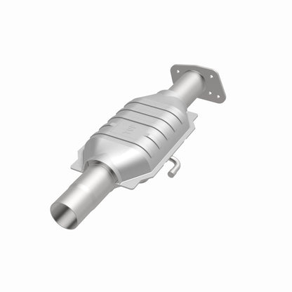 MagnaFlow California Grade CARB Compliant Direct-Fit Catalytic Converter 3322456 360 Degree Image Set