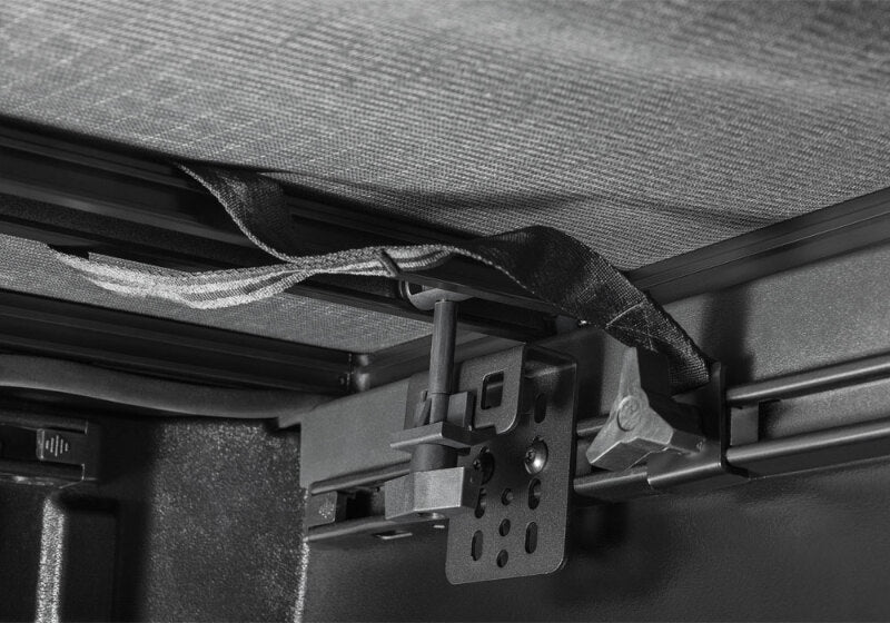Extang 2024 Toyota Tacoma (5ft Bed) Trifecta 2.0 92832 92832 Photo - Close Up
