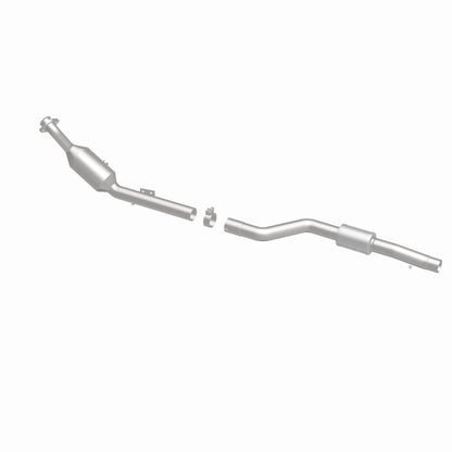 MagnaFlow Mercedes-Benz OEM Grade Federal / EPA Compliant Direct-Fit Catalytic Converter 21-569 360 Degree Image Set