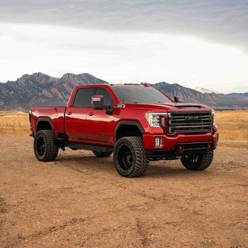 Cognito 20-24 Chevy/GMC Silv/Sierra 2500/3500 HD 2WD/4WD 4in Perf Lift Kit w/ Fox PSRR 2.0 Shocks 110-P0896 110-P0896 Photo - lifestyle view